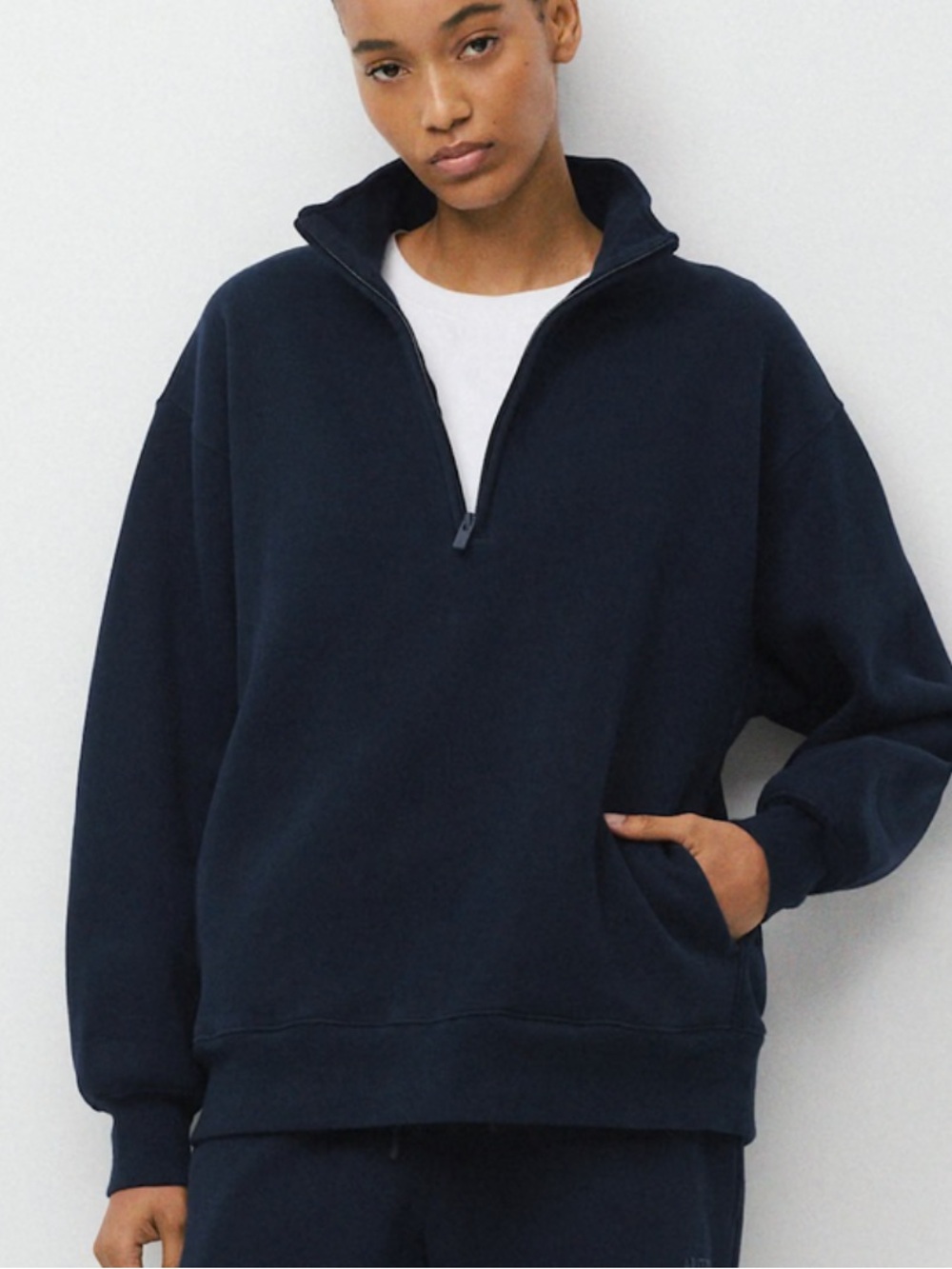 Aritzia Sweatfleece Boyfriend Fit 1/4 Zip in Heather Navy (Size M)